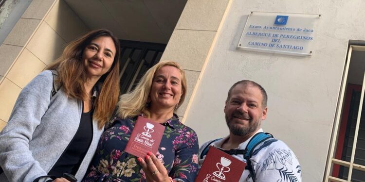 Jaca abre sus puertas a los primeros peregrinos del Camino del Santo Grial gracias a las gestiones de Olvido Moratinos